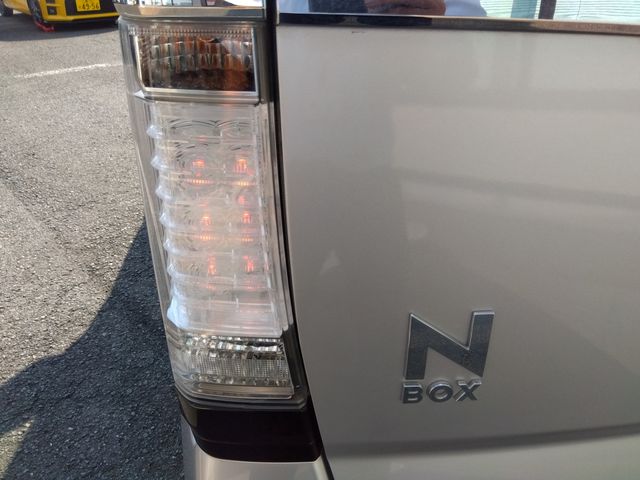 HONDA N BOX CUSTOM 2012