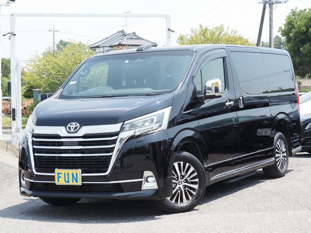 TOYOTA GRANACE 2023