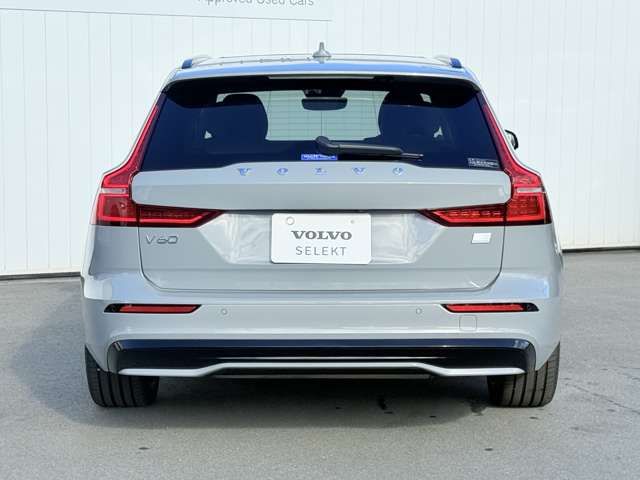 VOLVO VOLVO V60 2024