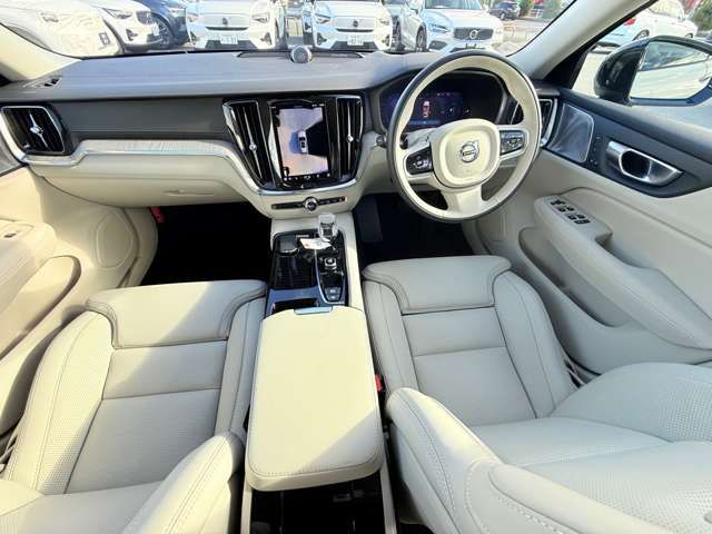 VOLVO VOLVO V60 2024