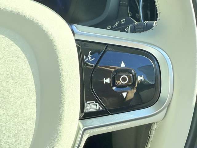 VOLVO VOLVO V60 2024