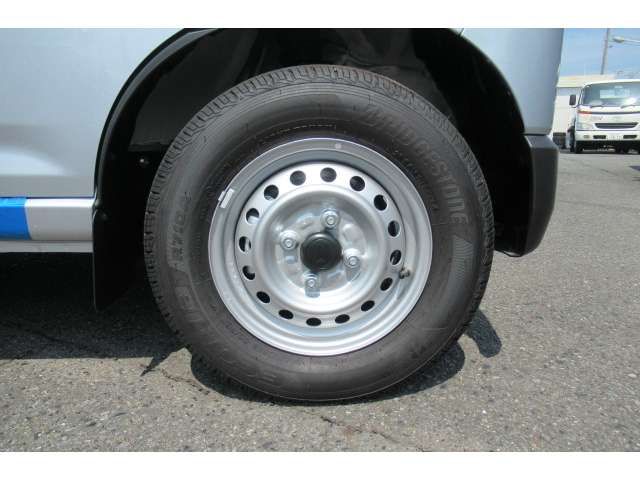 DAIHATSU HIJET CARGO 4WD 2025