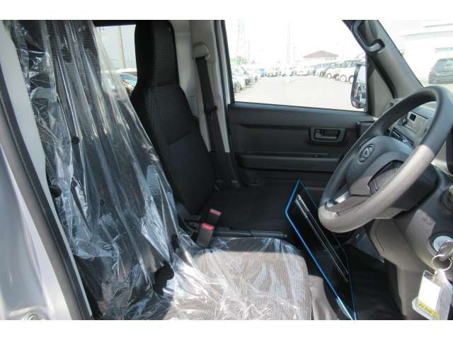 DAIHATSU HIJET CARGO 4WD 2025