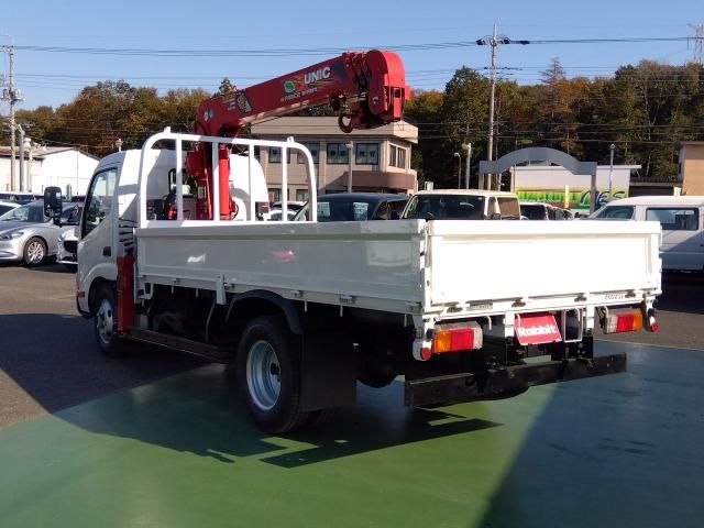 TOYOTA DYNA 2019