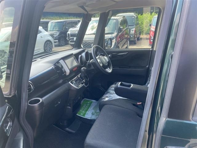 HONDA N BOX CUSTOM 2016