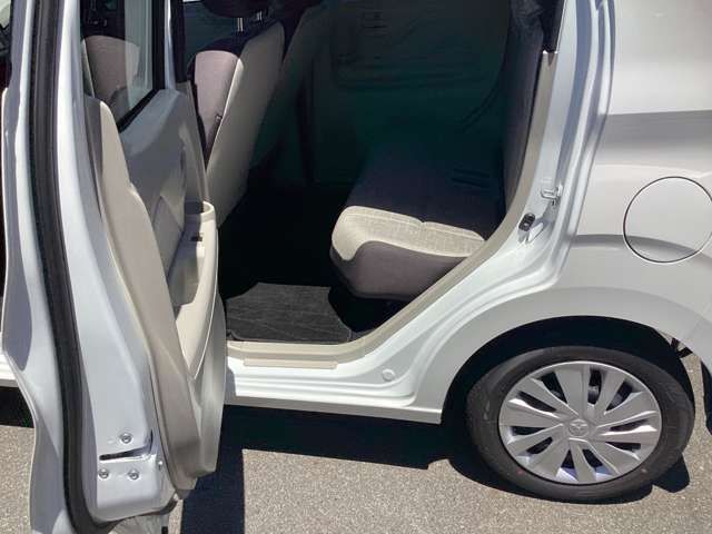 MITSUBISHI eK WAGON 2024