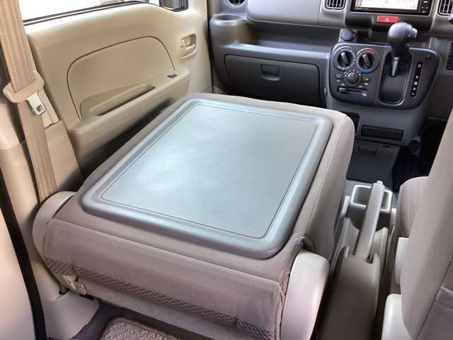 MITSUBISHI MINICAB van 2024