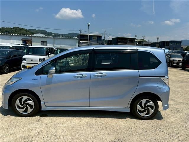 HONDA FREED HYBRID 2015