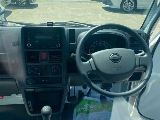 NISSAN CLIPPER truck 4WD 2025