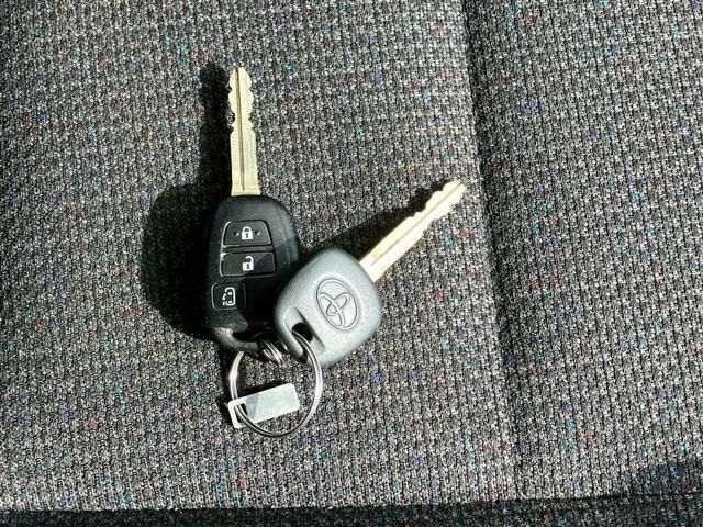 TOYOTA SIENTA HYBRID 2019