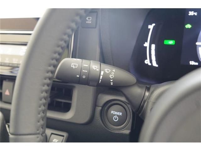 TOYOTA SIENTA HYBRID 2025