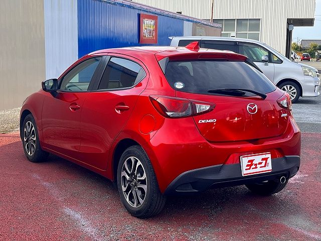 MAZDA DEMIO 2016