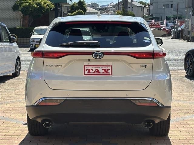 TOYOTA HARRIER HYBRID 2020