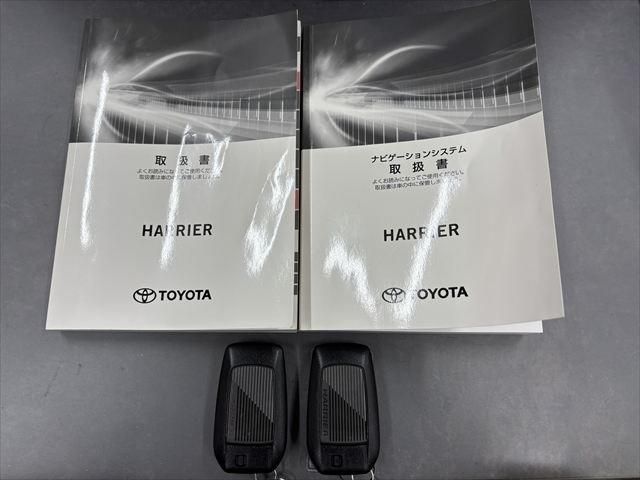 TOYOTA HARRIER HYBRID 2020