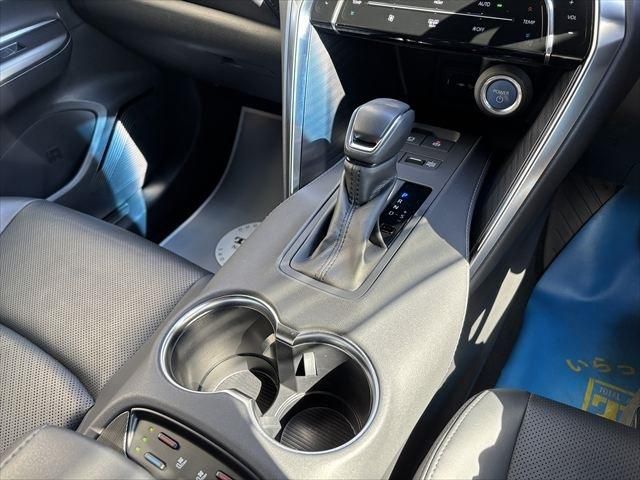 TOYOTA HARRIER HYBRID 2020