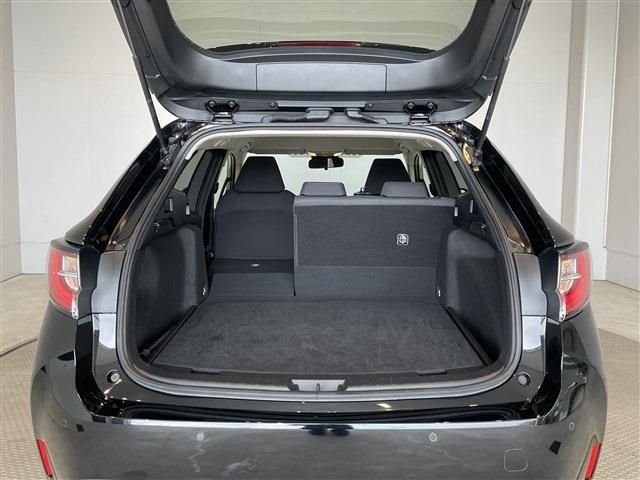 TOYOTA COROLLA TOURING HYBRID 2023