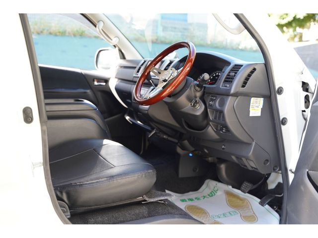 TOYOTA HIACE van 2WD 2014