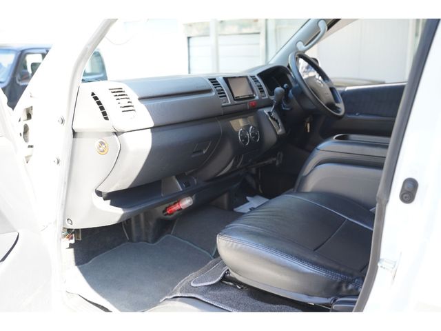 TOYOTA REGIUSACE van 2WD 2012