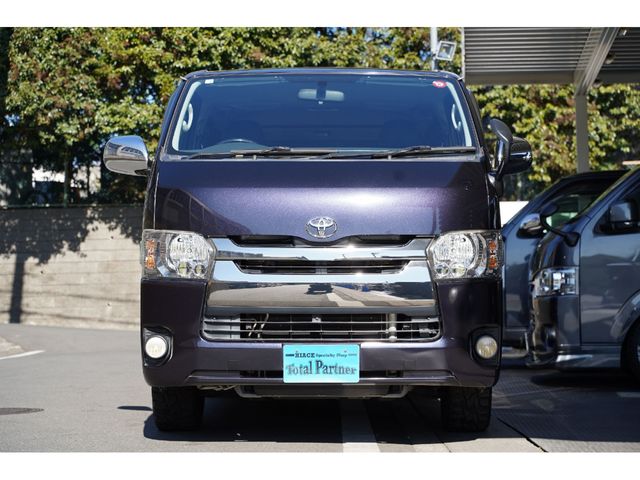 TOYOTA HIACE van 2WD 2017
