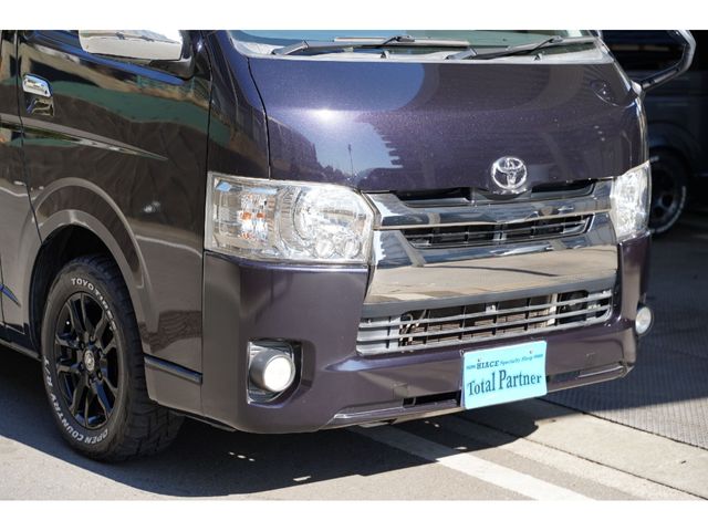 TOYOTA HIACE van 2WD 2017
