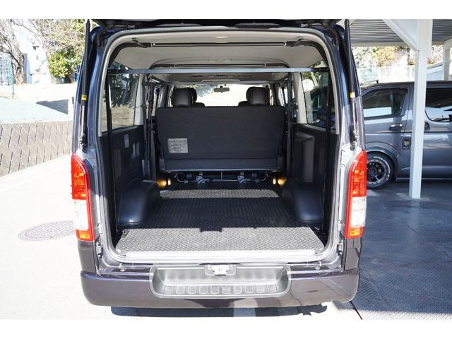 TOYOTA HIACE van 2WD 2017