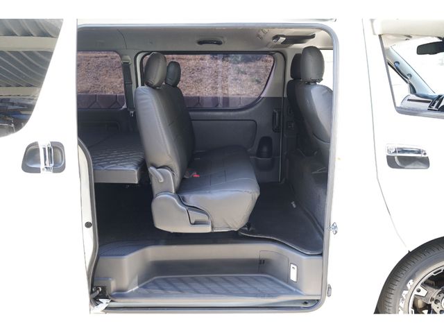 TOYOTA HIACE van 4WD 2014