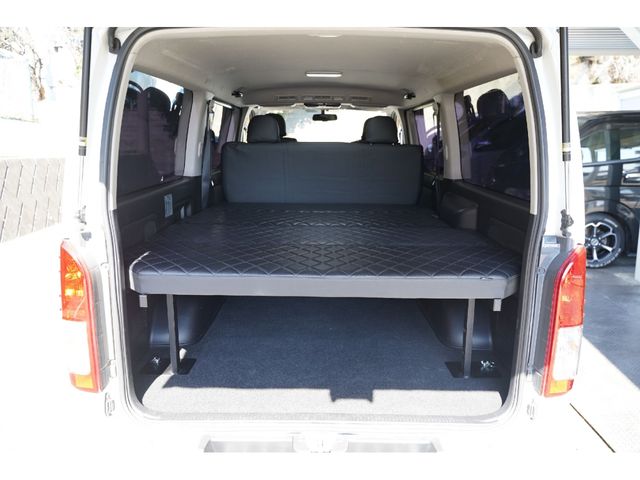 TOYOTA HIACE van 4WD 2014