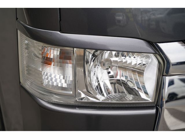 TOYOTA HIACE van 4WD 2016