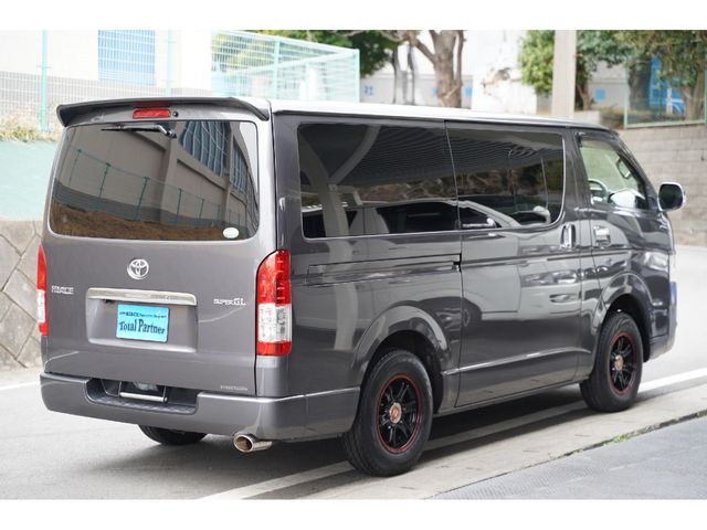 TOYOTA HIACE van 4WD 2016