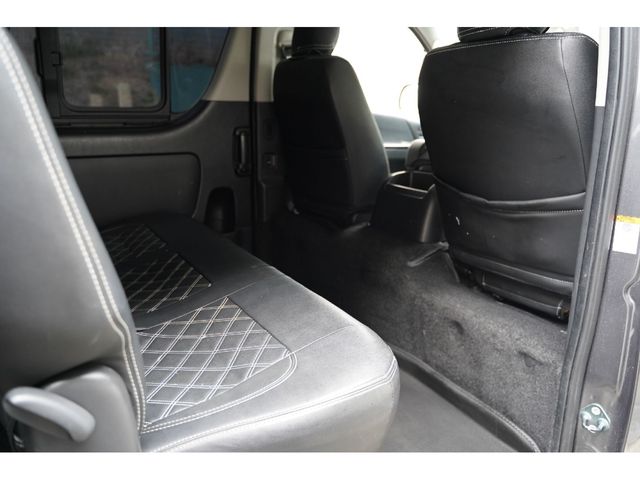 TOYOTA HIACE van 4WD 2016