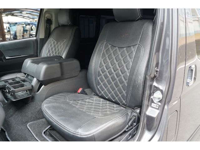 TOYOTA HIACE van 4WD 2016