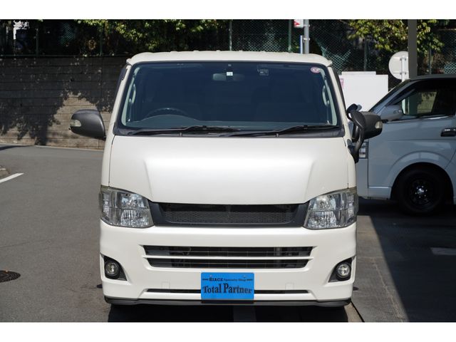 TOYOTA HIACE van 2WD 2011