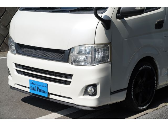 TOYOTA HIACE van 2WD 2011