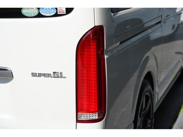 TOYOTA HIACE van 2WD 2011