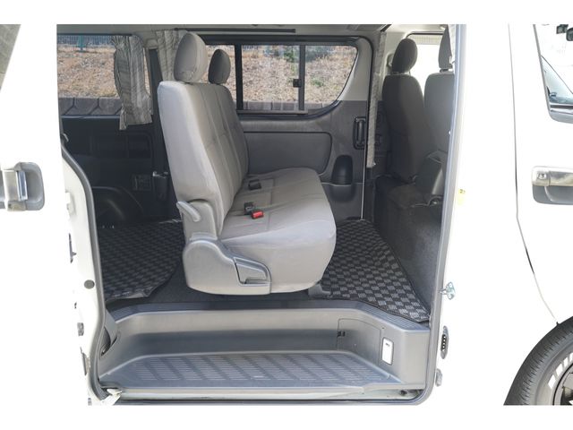 TOYOTA HIACE van 2WD 2011