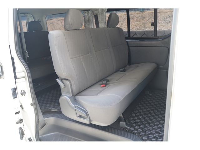 TOYOTA HIACE van 2WD 2011