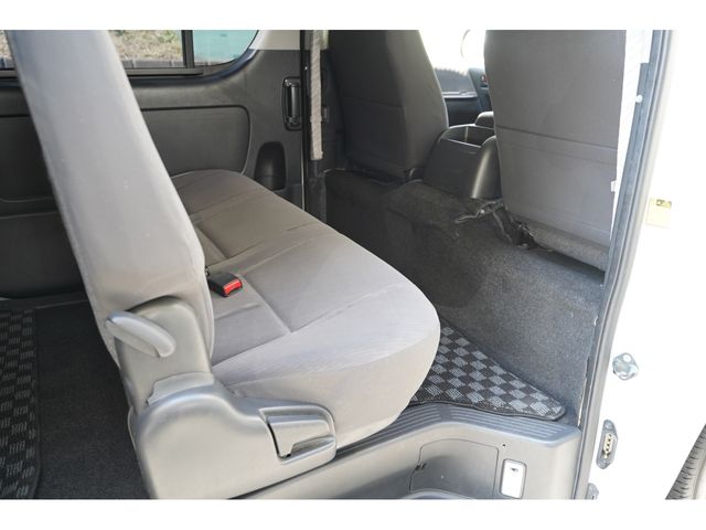 TOYOTA HIACE van 2WD 2011