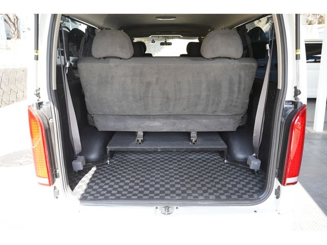 TOYOTA HIACE van 2WD 2011
