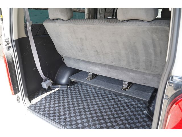 TOYOTA HIACE van 2WD 2011