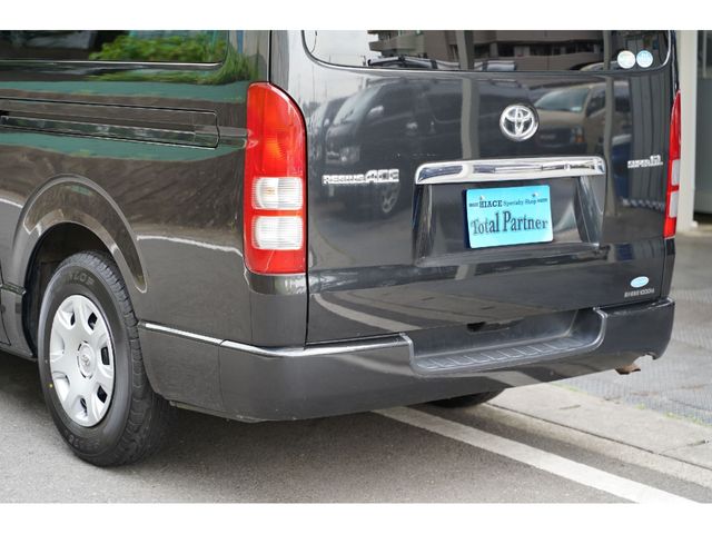 TOYOTA REGIUSACE van 2WD 2011