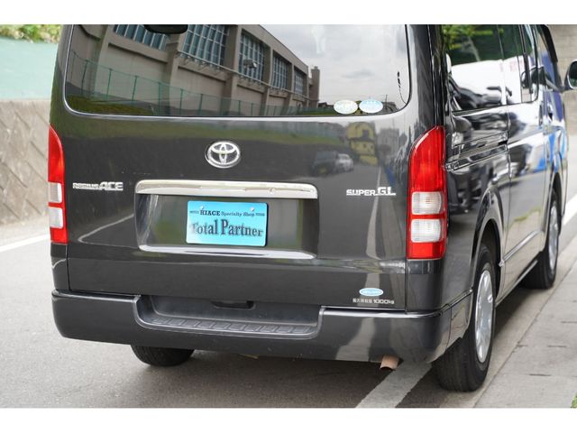 TOYOTA REGIUSACE van 2WD 2011