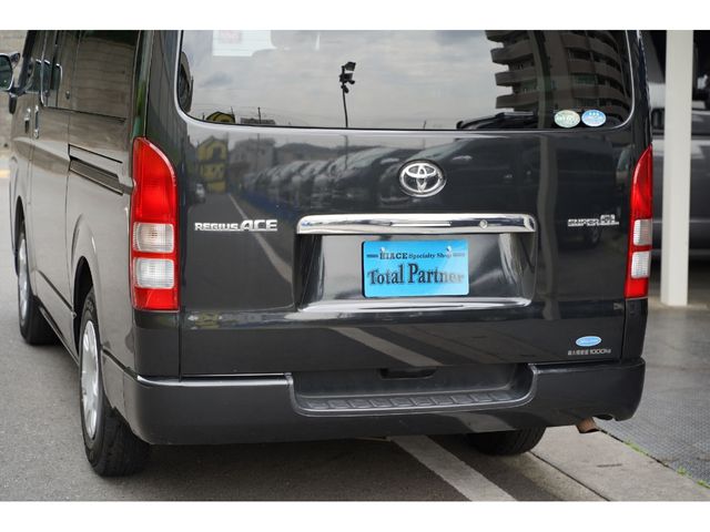 TOYOTA REGIUSACE van 2WD 2011