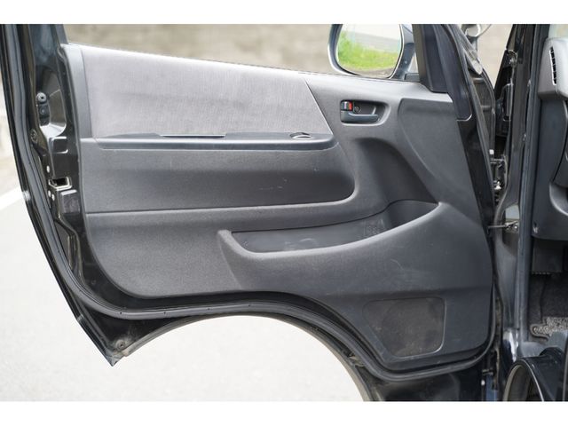 TOYOTA REGIUSACE van 2WD 2011