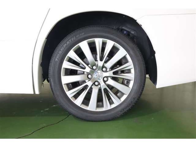 TOYOTA VELLFIRE 2014