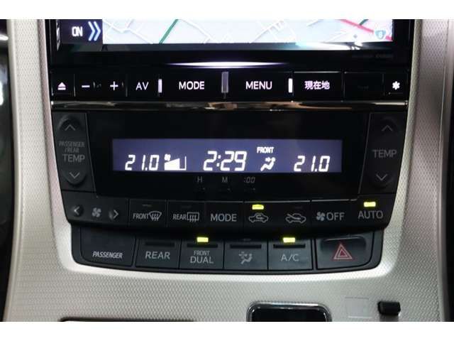 TOYOTA VELLFIRE 2014