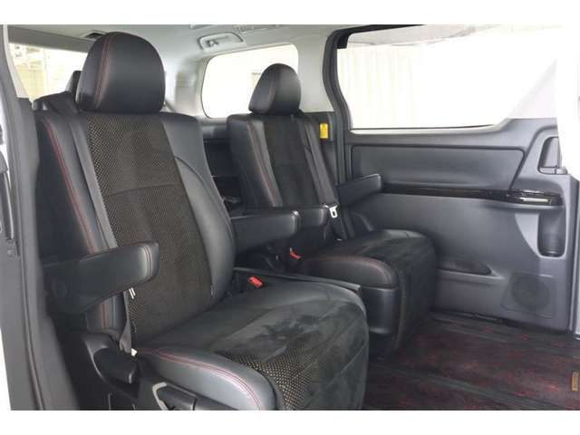 TOYOTA VELLFIRE 2014