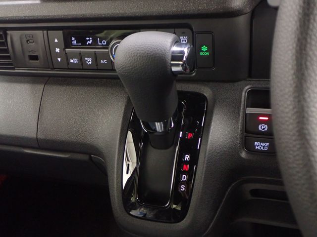 HONDA N BOX CUSTOM 2025