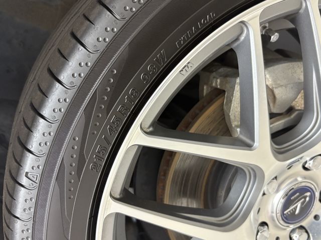 TOYOTA NOAH 4WD 2024