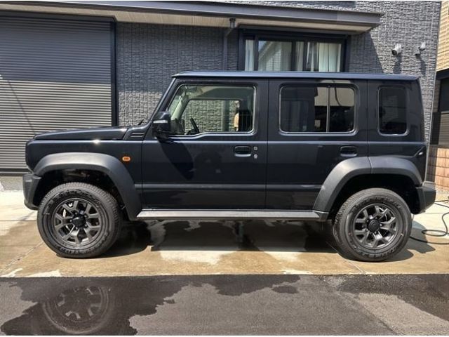 SUZUKI JIMNY NOMADE 2025