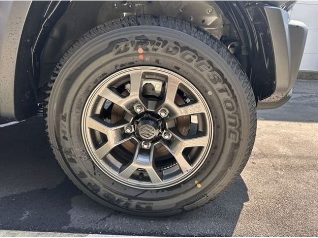 SUZUKI JIMNY NOMADE 2025